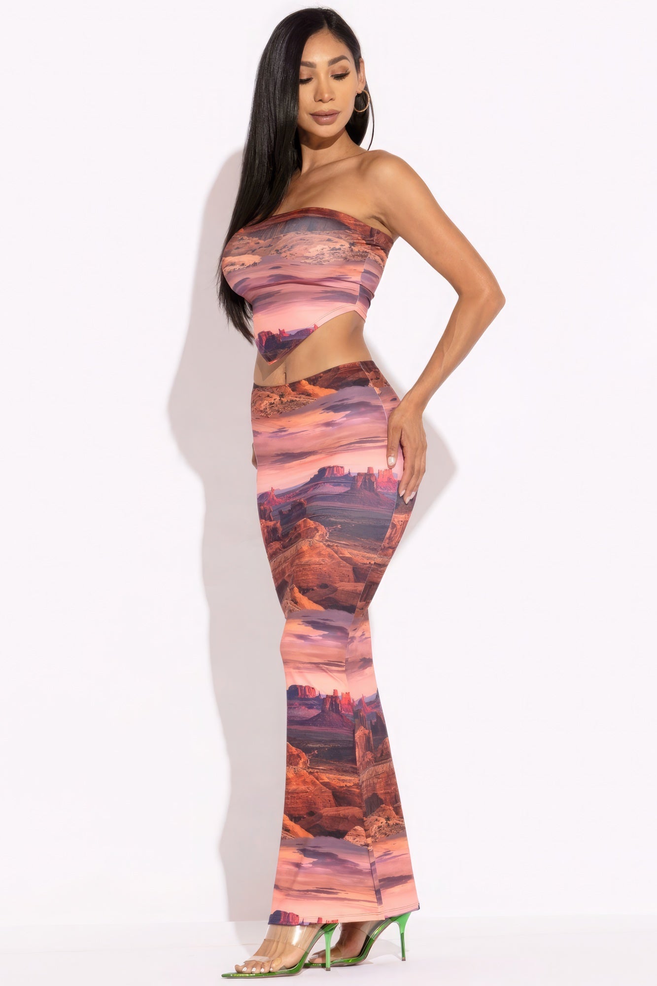 Printed Tube Top & Maxi Skirt Set – Polyester & Spandex, Flattering for All Body Types, Warm Rust Hue, Perfect for Casual Days & Beach Vacations