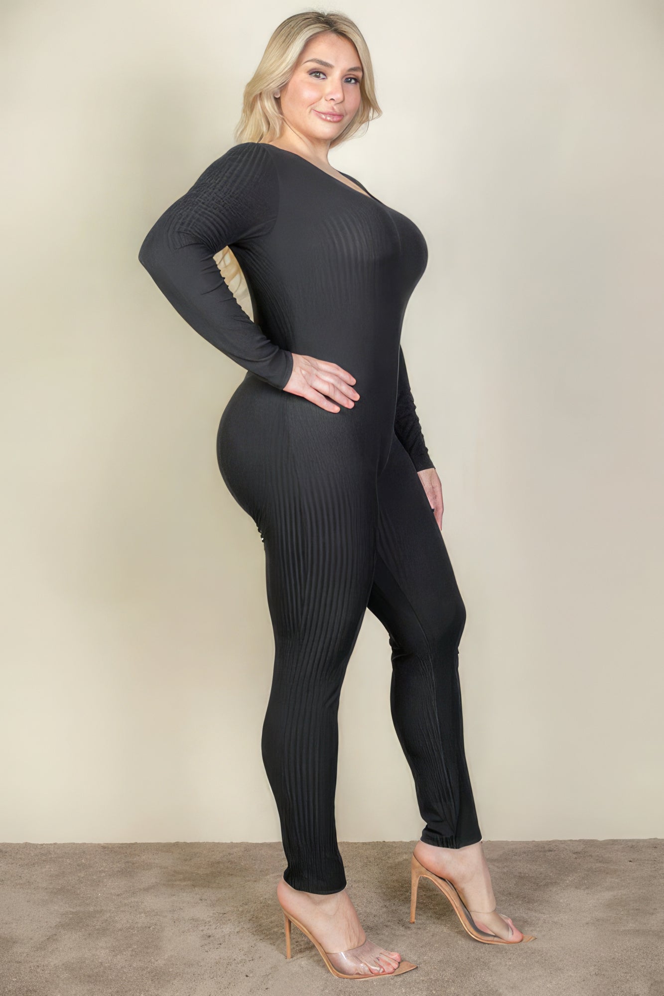 Plus Size Ribbed Scoop Neck Long Sleeve Jumpsuit – Soft Polyester & Spandex, Comfortable Fit, Ideal for Lounging, Shopping, and Daily Activities, Perfect for Spring & Fall