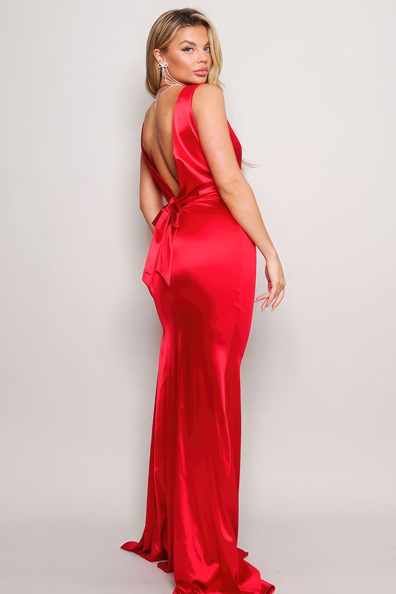 Sleeveless Deep V Low Back Bow Maxi Dress – Polyester & Spandex, Crossover Front Design with Open Back, Perfect for Formal Gatherings & Special Celebrations