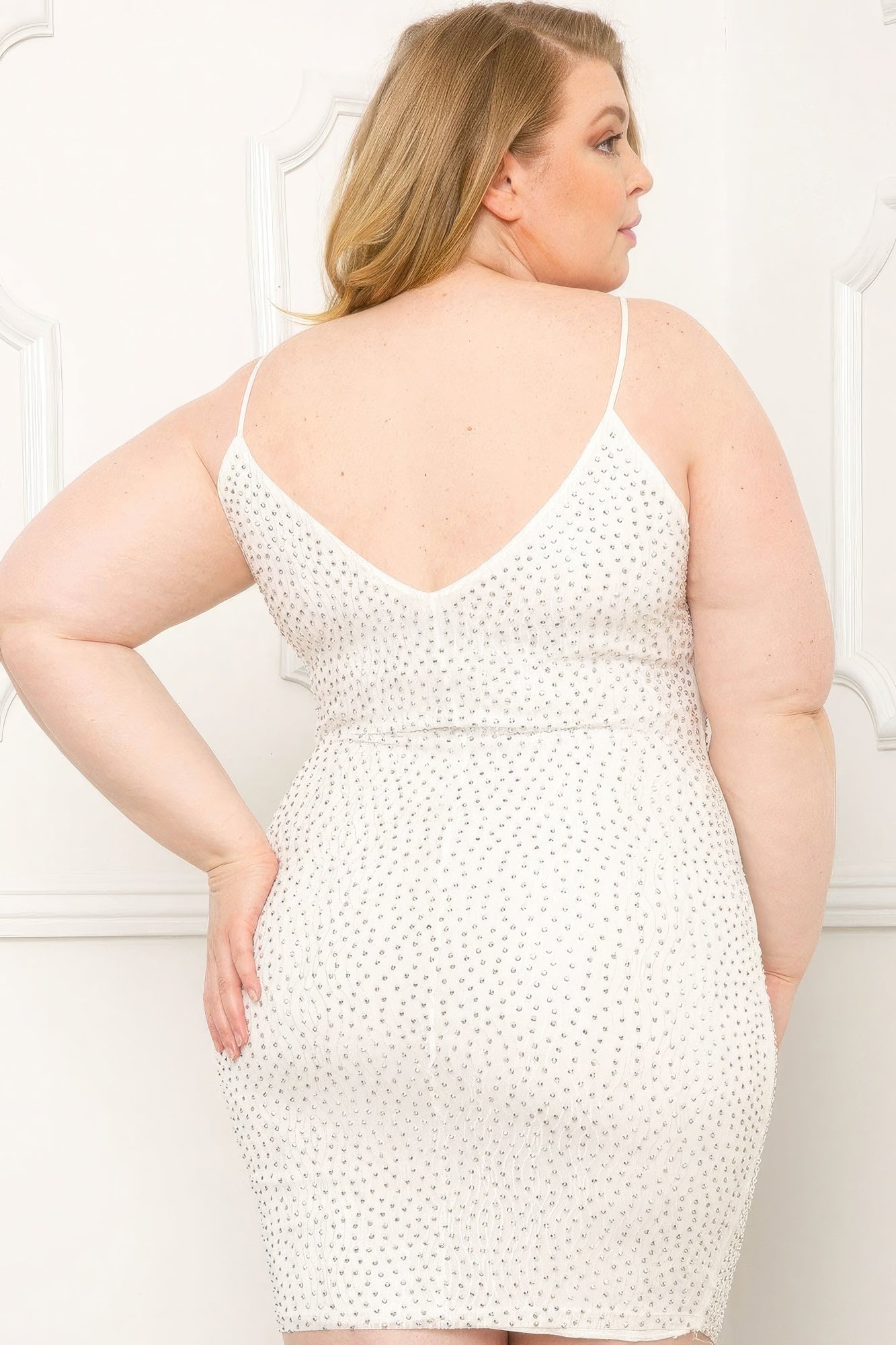 Plus Size Rhinestone Mini Dress – V-Neck, Spaghetti Straps & Easy Slip-On Design, Perfect for Special Events & Nights Out