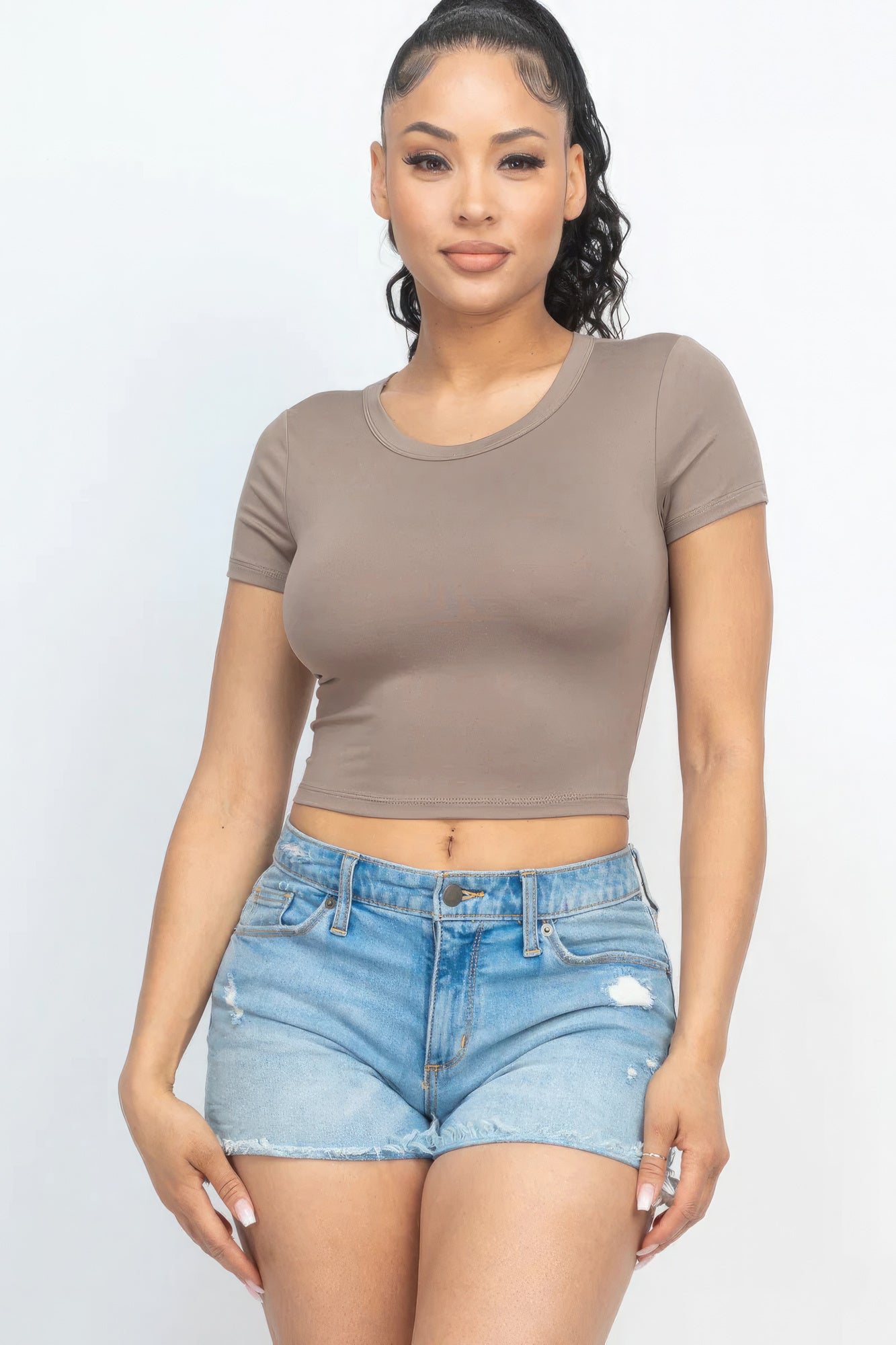 Short Sleeve Round Neck Crop Top – Polyester & Spandex, Perfect for Casual Outings & Trendy Looks with High-Waisted Bottoms