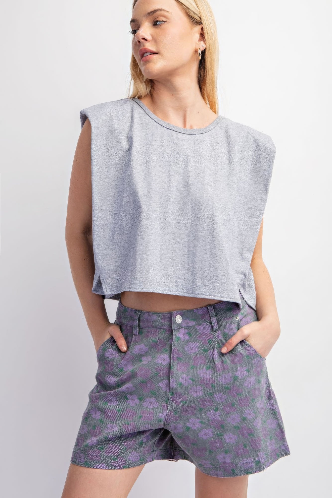 Sleeveless Crop Top with Shoulder Pads – High-Quality Cotton, Effortlessly Chic Design, Perfect for Casual Outings, Brunches & Stylish Occasions