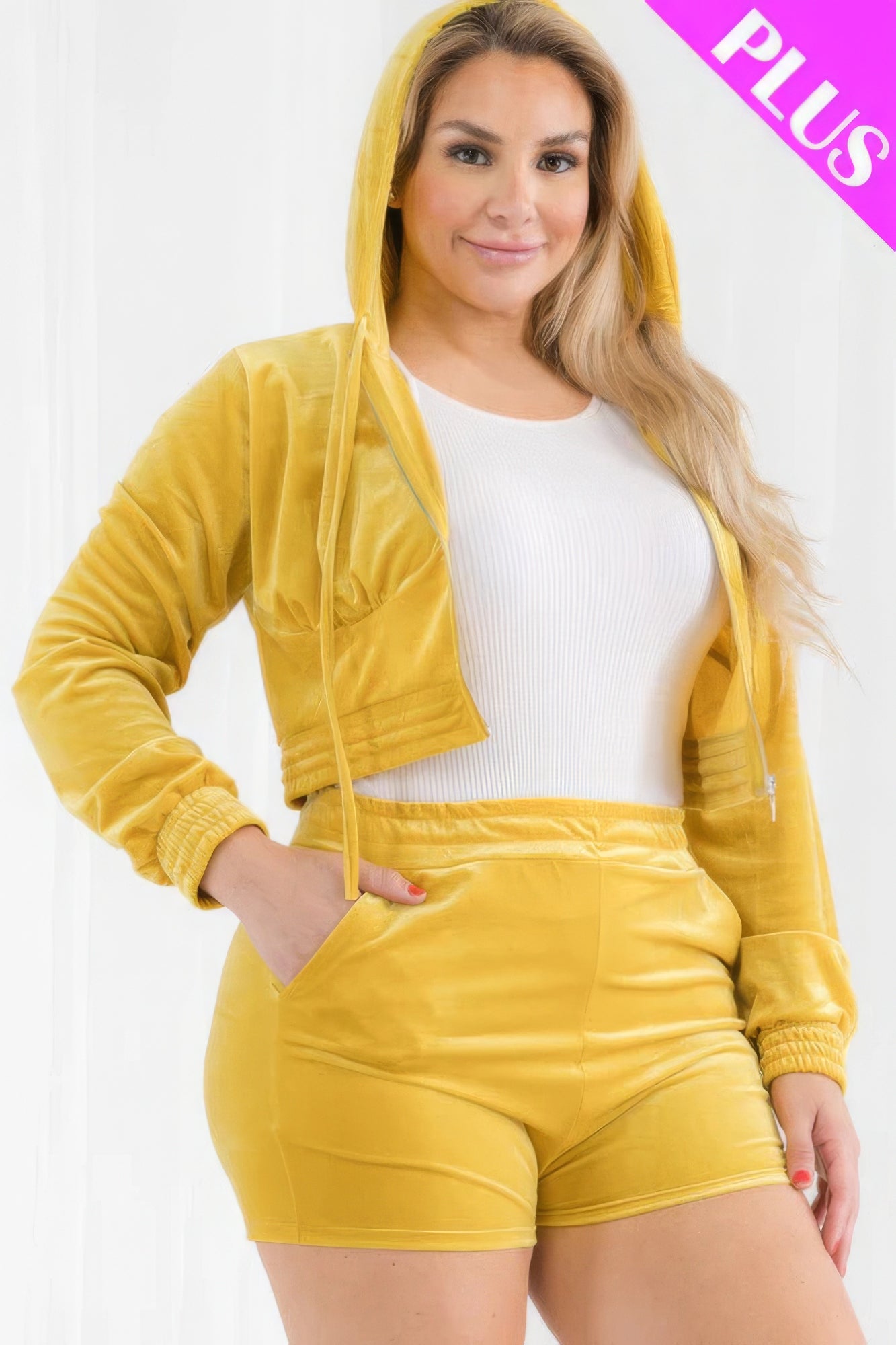 Plus Size Velour Zip-Up Crop Hoodie & Shorts Set – Soft Polyester-Spandex Blend, Stylish Matching Loungewear or Casual Outfit for Everyday Comfort