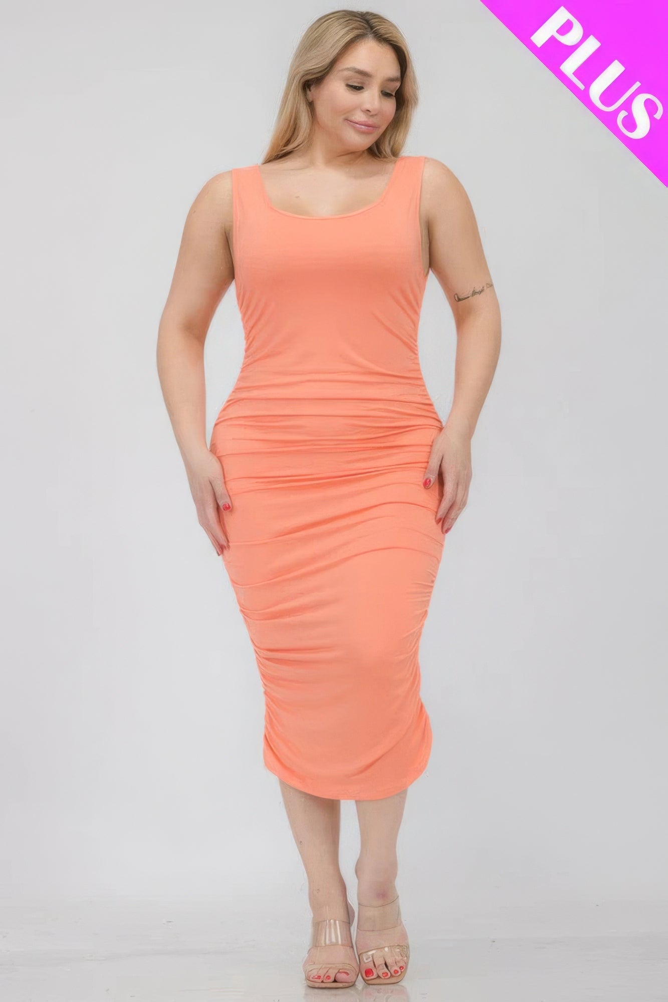 Plus Size Square Neck Ruched Bodycon Midi Dress – Polyester & Spandex, Curve-Enhancing Ruched Detailing, Perfect for Day-to-Night Occasions, Elegant and Stylish Fit