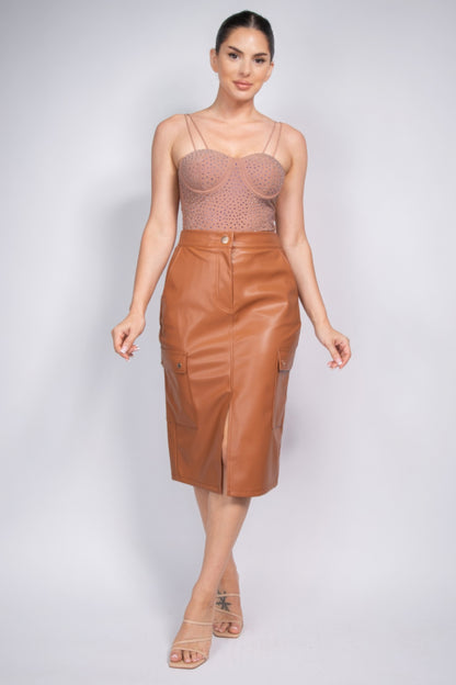 Faux Leather High-Rise Cargo Skirt | Edgy Midi Design with Front Slit & Practical Side Pockets for Effortless Style