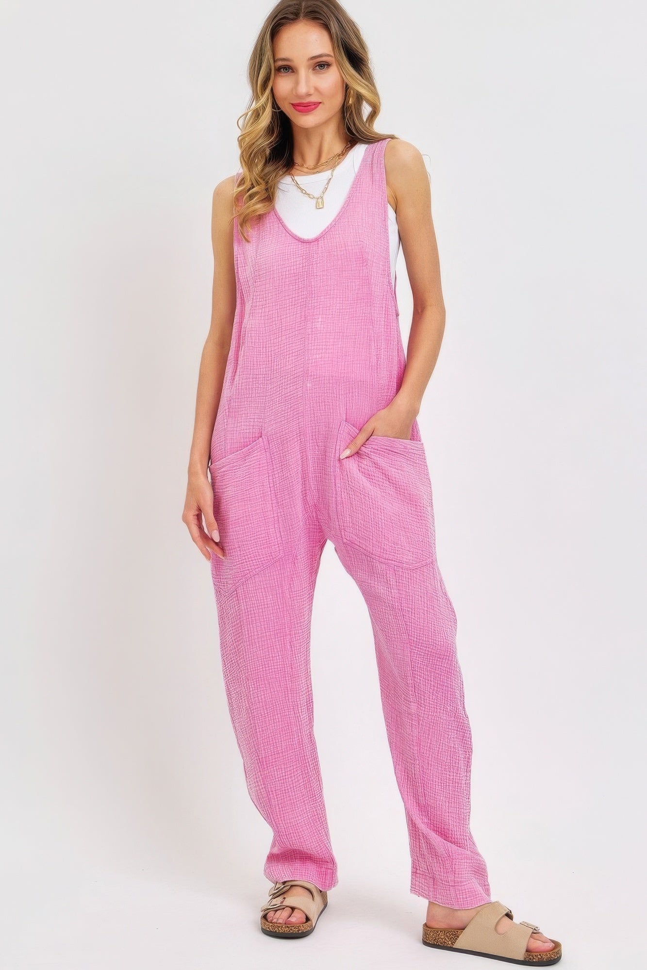 Summer Cotton Gauze Jumpsuit with Adjustable Straps & Oversized Patch Pockets – Lightweight, Versatile, and Perfect for Effortless Warm-Weather Style