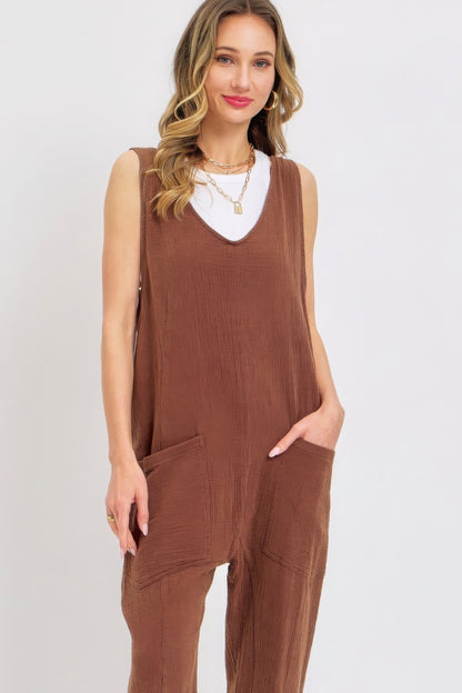 Summer Cotton Gauze Jumpsuit with Adjustable Straps & Oversized Patch Pockets – Lightweight, Versatile, and Perfect for Effortless Warm-Weather Style