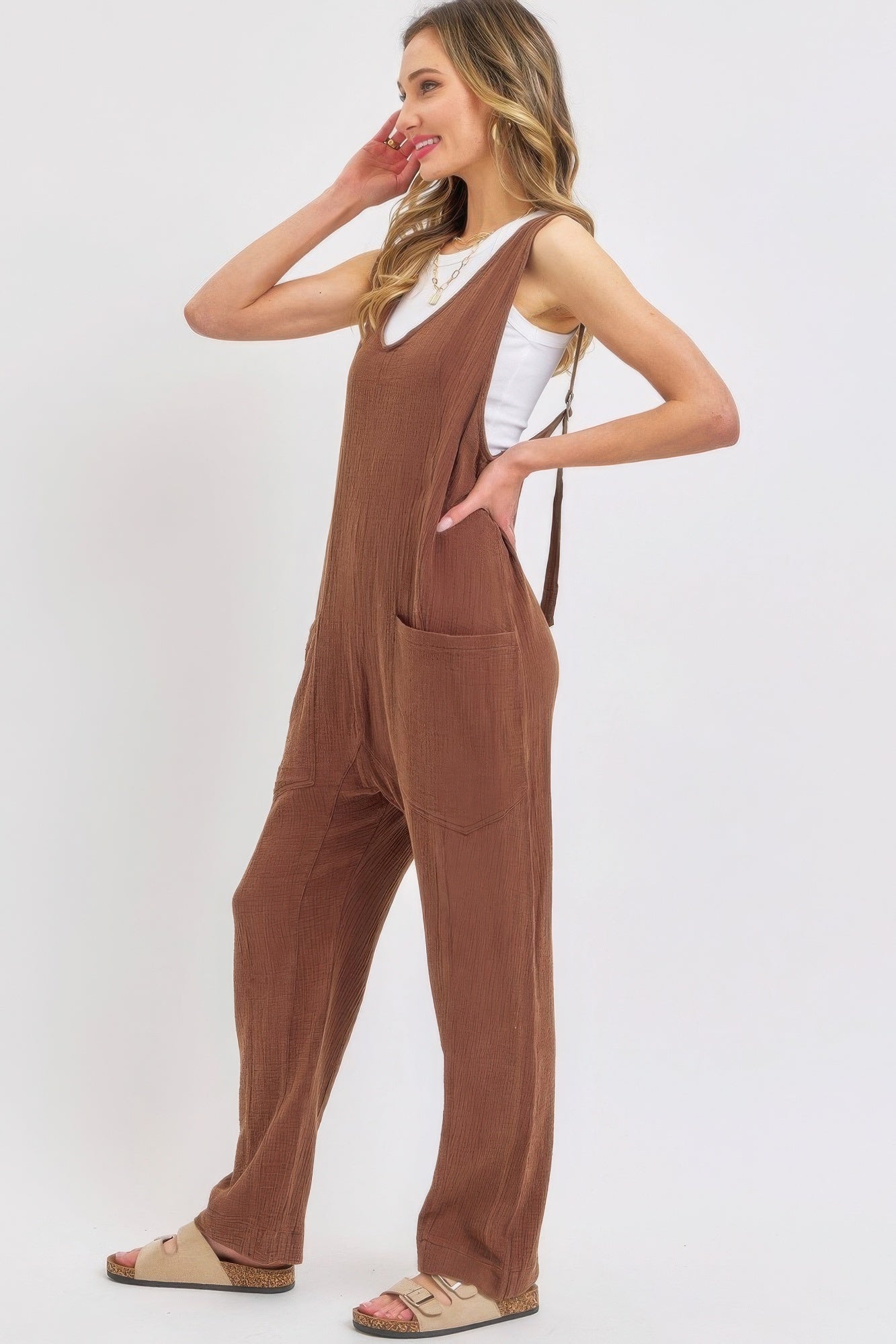 Summer Cotton Gauze Jumpsuit with Adjustable Straps & Oversized Patch Pockets – Lightweight, Versatile, and Perfect for Effortless Warm-Weather Style