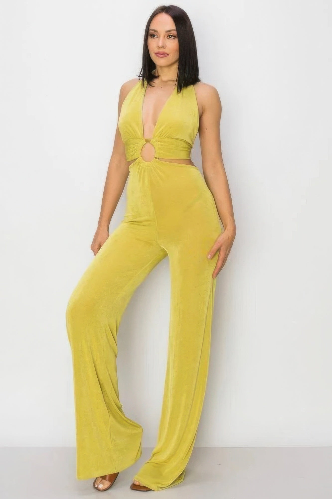 Solid Slinky Wide-Leg Jumpsuit – Polyester & Spandex, O-Ring Detail, Relaxed Fit for Comfortable, Flattering Silhouette, Ideal for Various Events