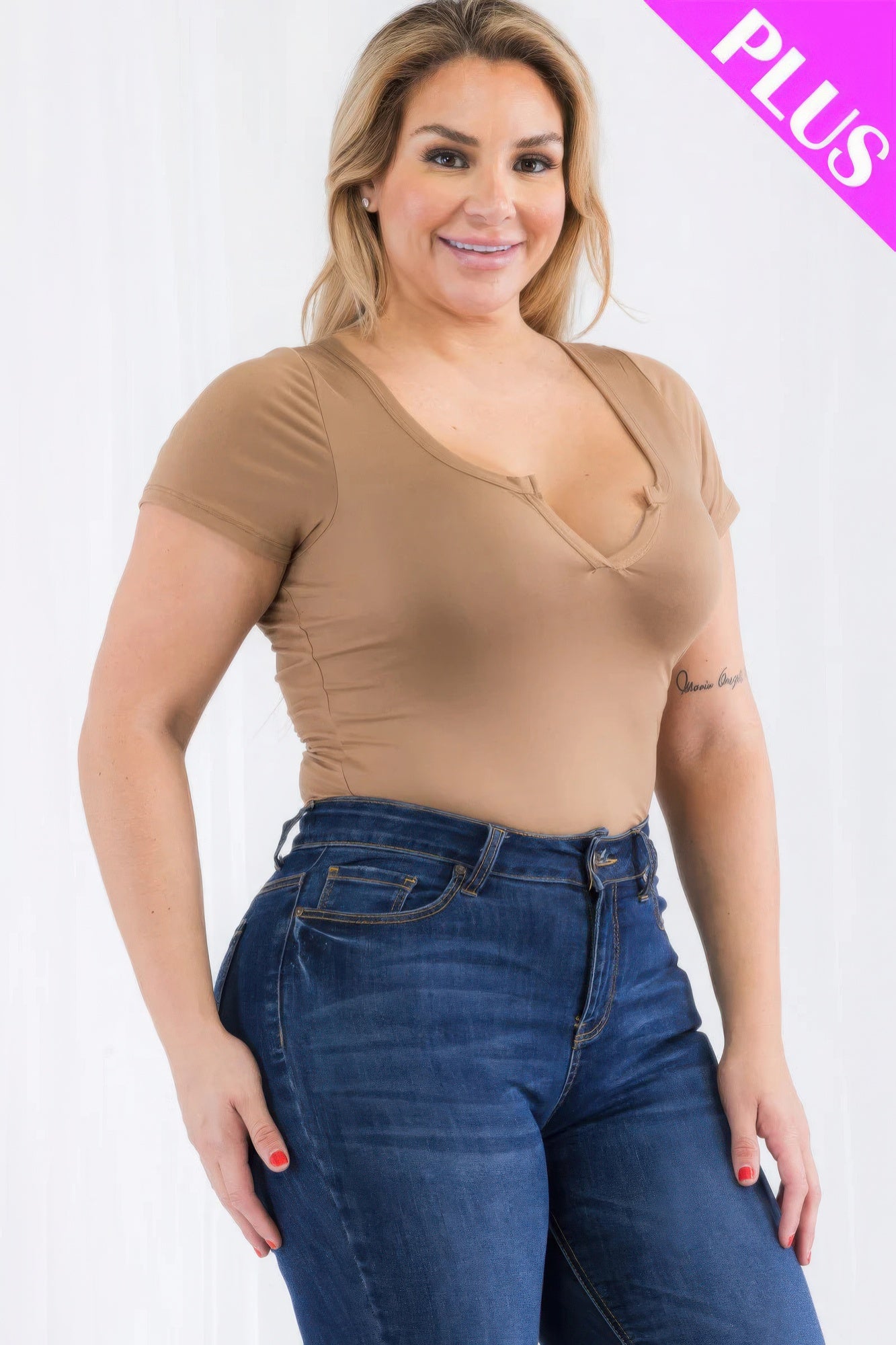 Plus Size Casual Split Neck Solid Short Sleeve Bodysuit – Soft & Stretchy Polyester-Spandex Blend, Comfortable Fit for All-Day Wear