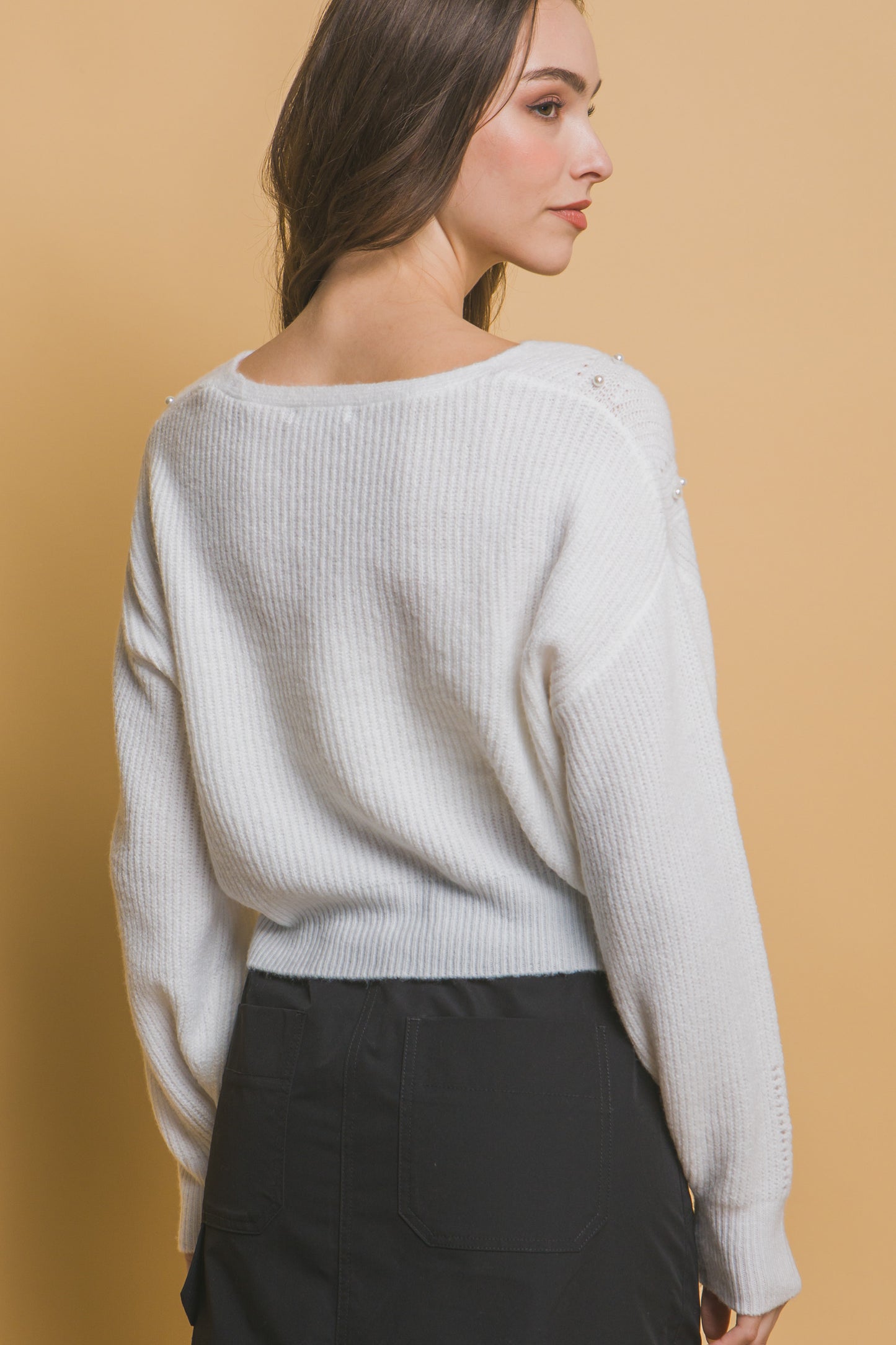 Pearl-Detail Sweater – Soft, Stretchy Blend of Polyester, Nylon & Spandex, Perfect for Special Occasions or Elevating Everyday Style with Refined Pearl Accents